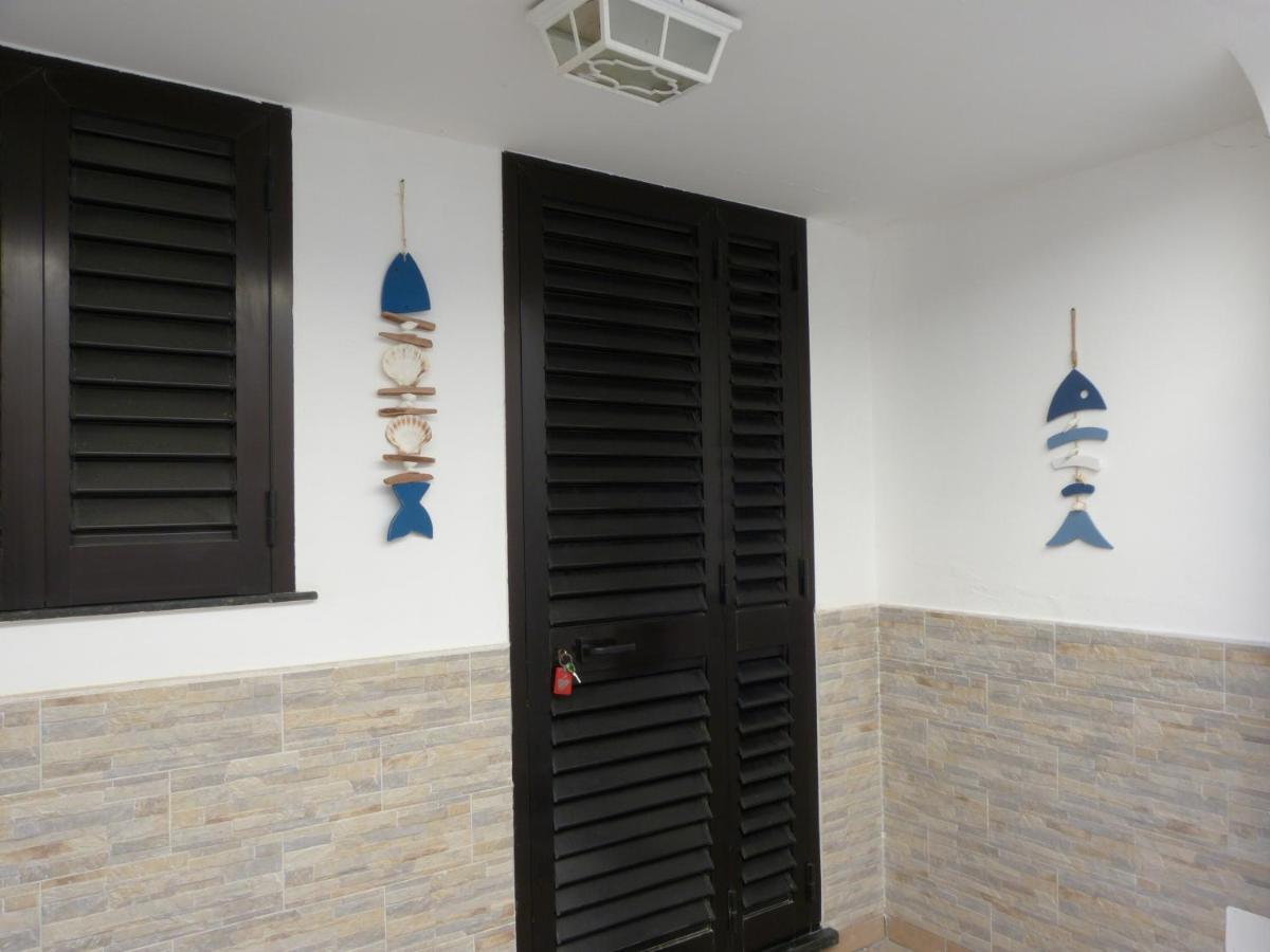 Casa Vacanze Vincenzo E Rosanna Castro  Exterior foto